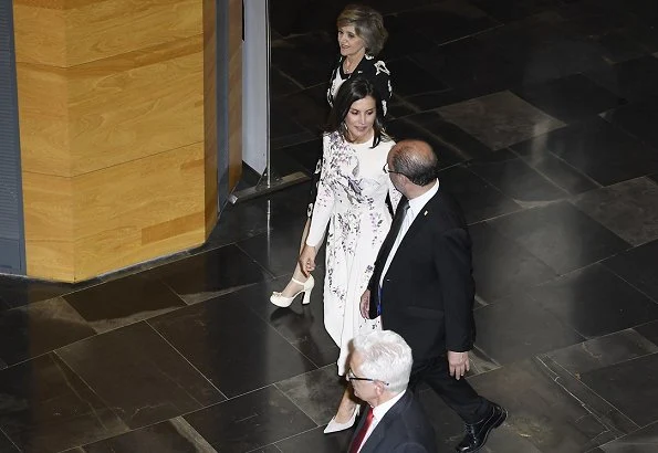 Queen Letizia wore a tall floral and bird embroidery midi dress by Asos Design. Letizia is wearing a Asos floral dress