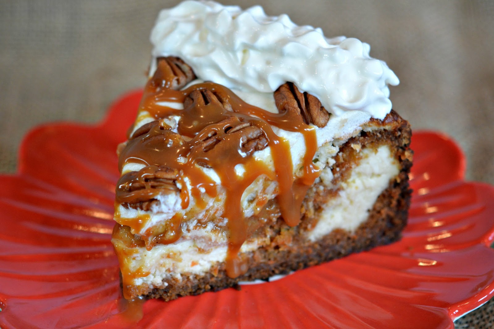 CHEESECAKE FACTORY COPYCAT...CARROT CAKE CHEESECAKE!!! Hugs and