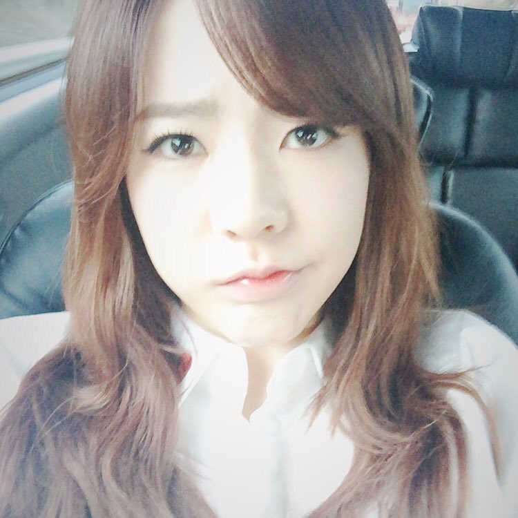 Check Out The Cute Selfie Of Snsd S Sunny Snsd Oh Gg F X.