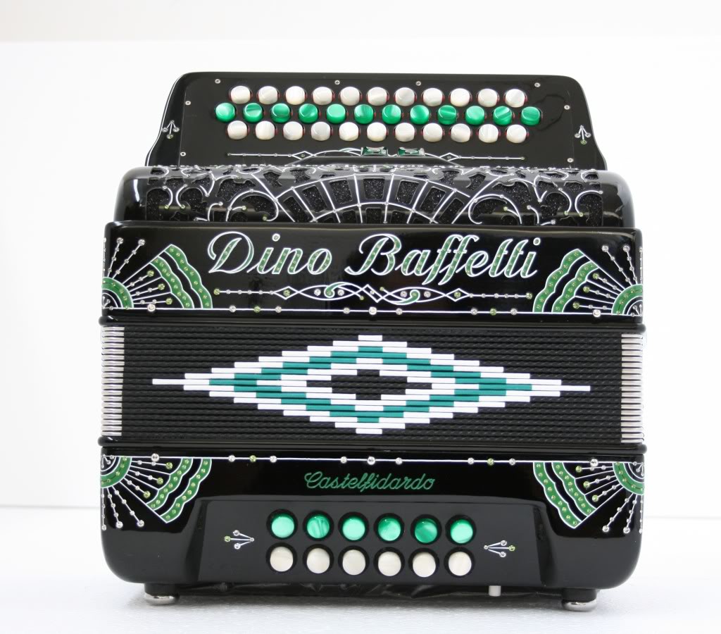 Los mejores acordeones, a los mejores precios, solo con INSTRUMENTOS ...