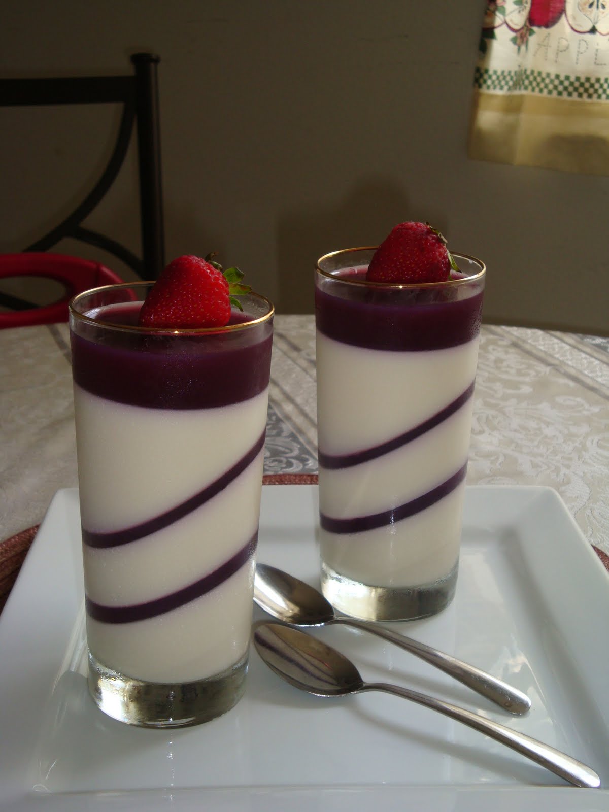 Sweet Home Recipes... Layered Vanilla Panna cotta