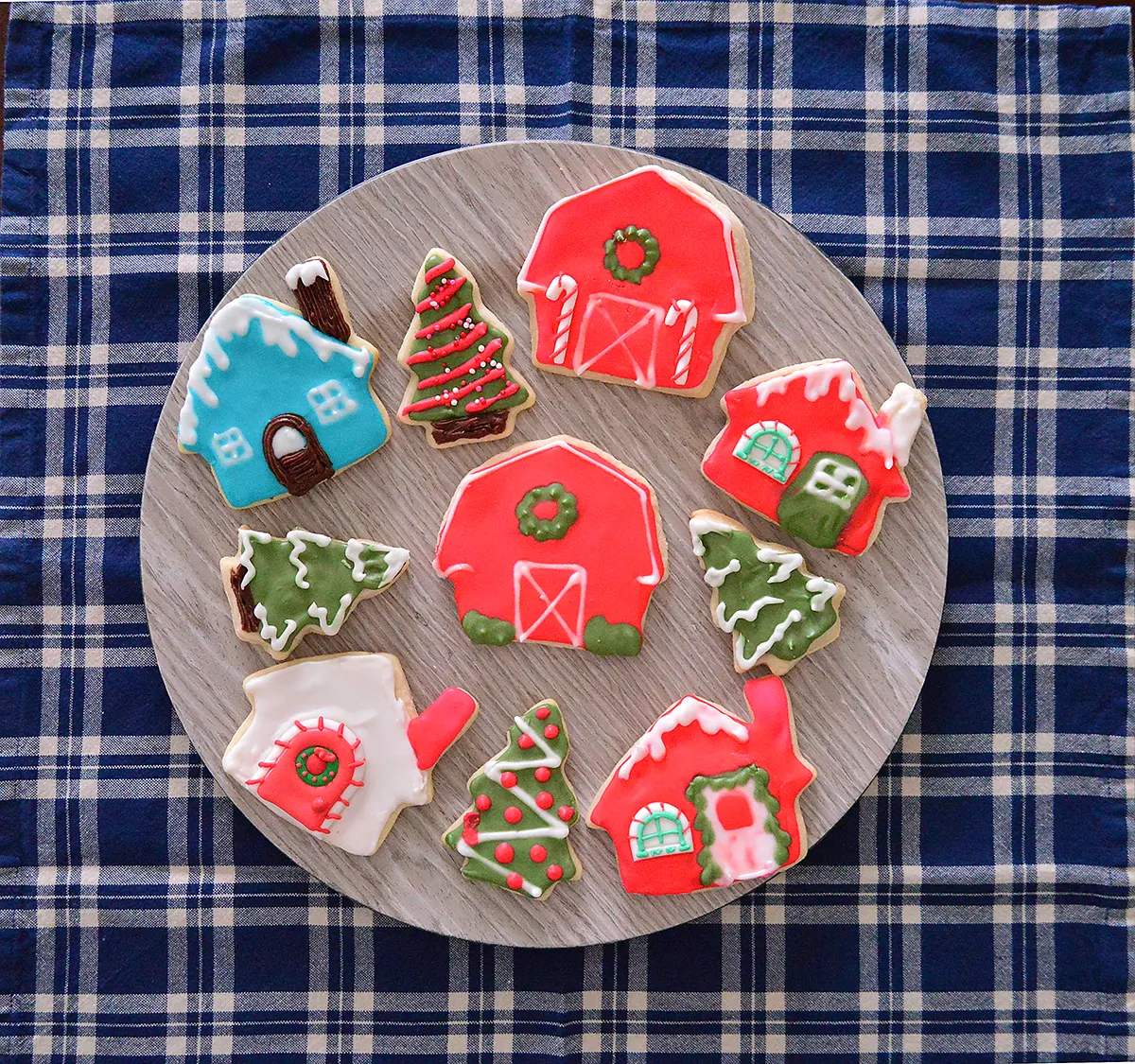 Christmas sugar cookie red barn and sugar cookie house
