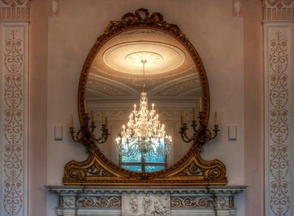Beauty of antiquity Carli mirrors