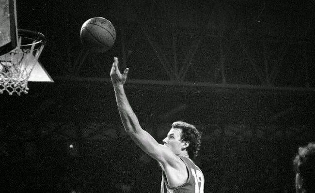 Εγκαινίασε το... εξοχικό με κούπα!