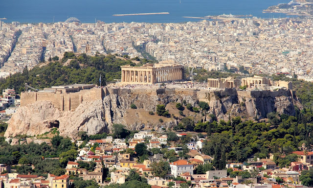  book discounted flight tickets from London to Athens 
