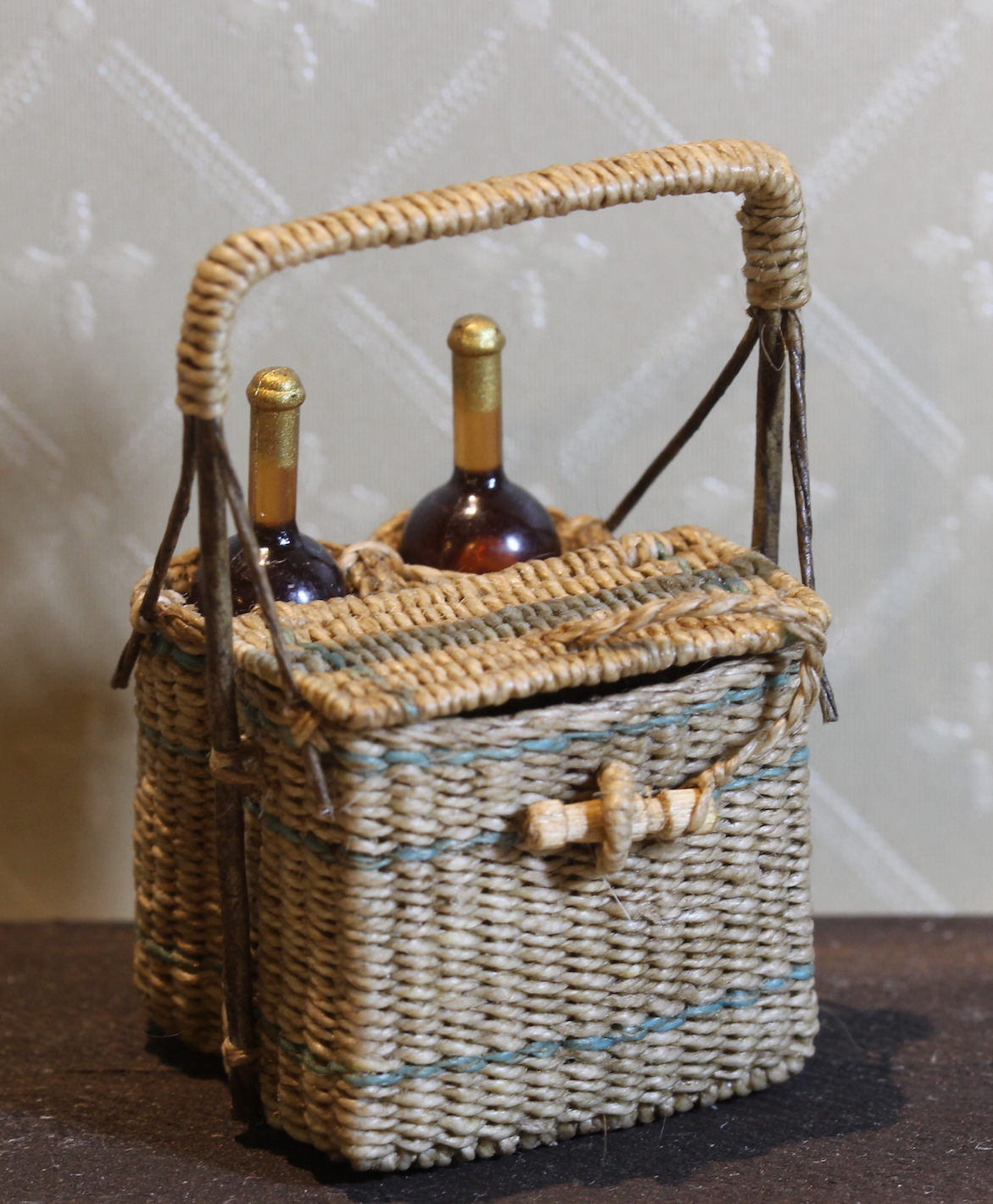 Basketcase Miniatures Vintage French Picnic Basket Give Away