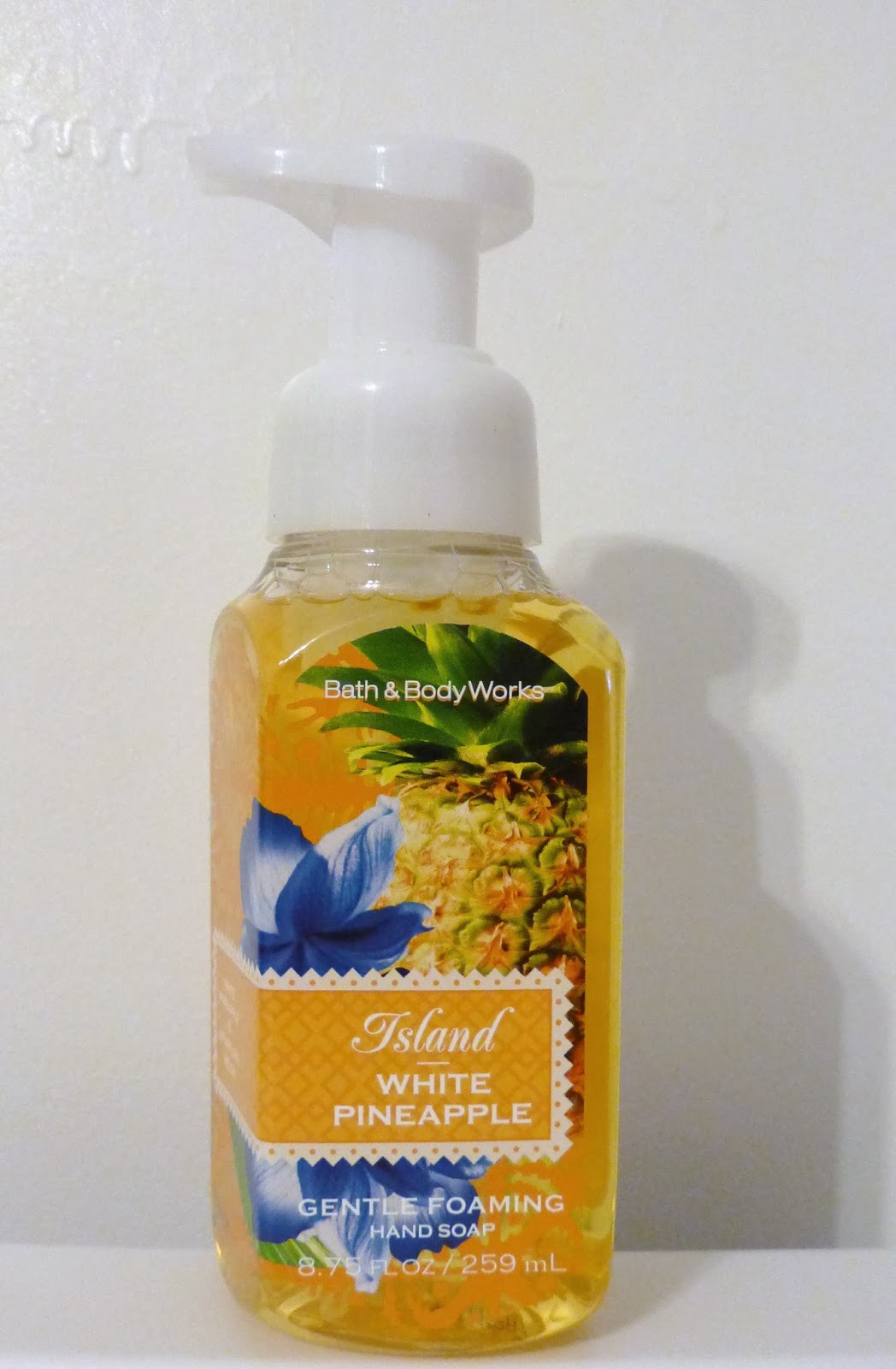 Sugar Me Sweet Bath and Body Works Island White Pineapple Foaming