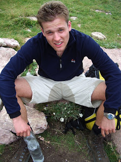 Male desperation, peeing, and wetting