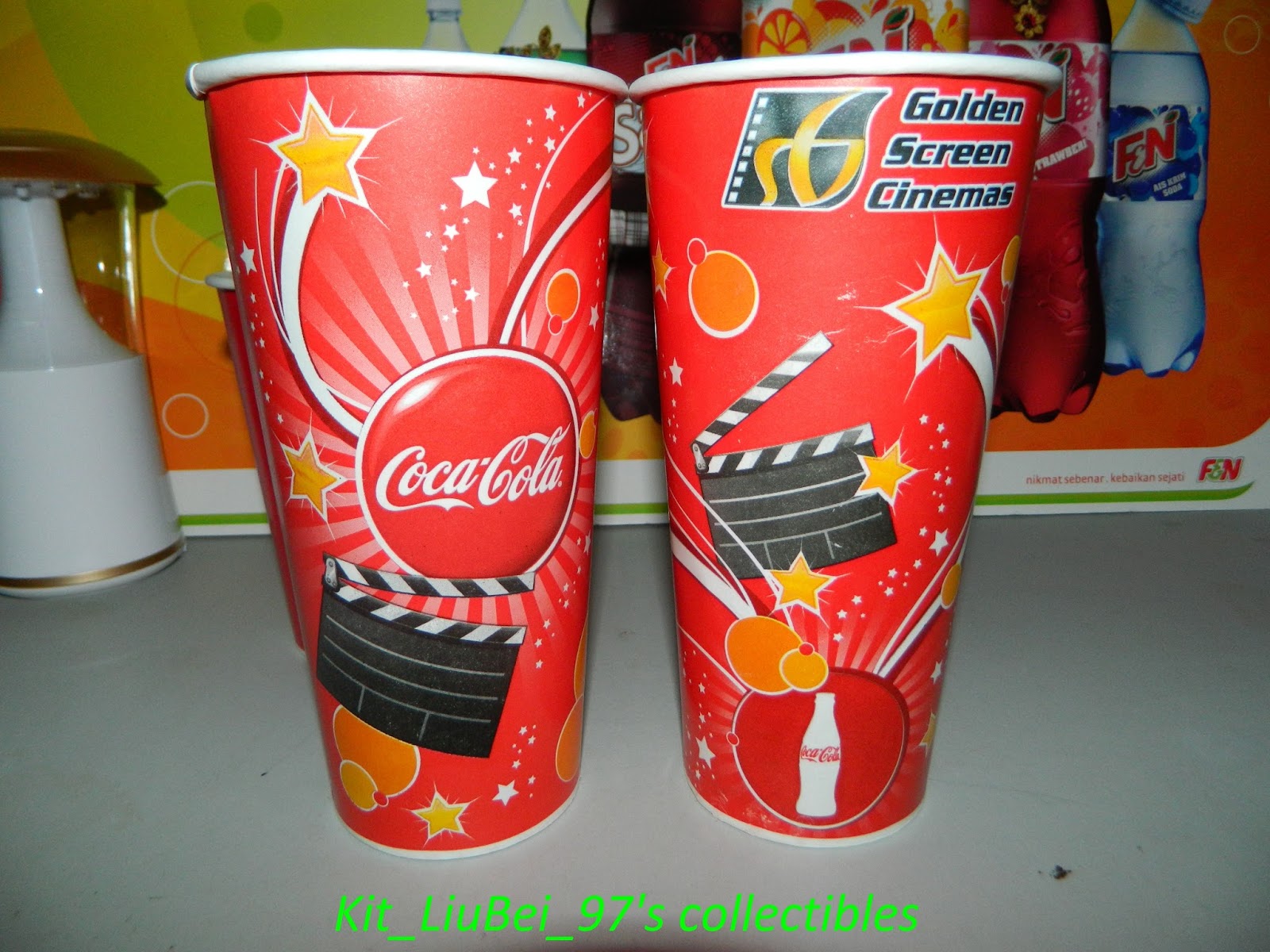 Anything can be a Collectible 任何东西都可以成为收藏品: Coca-Cola paper cups