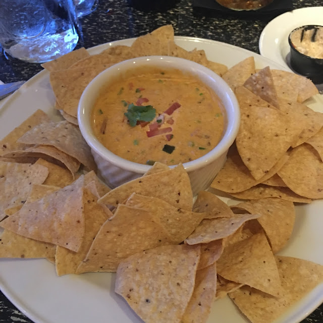 GREAT EATS HAWAII LUCILLE'S SMOKEHOUSE BBQ LONG BEACH, CA