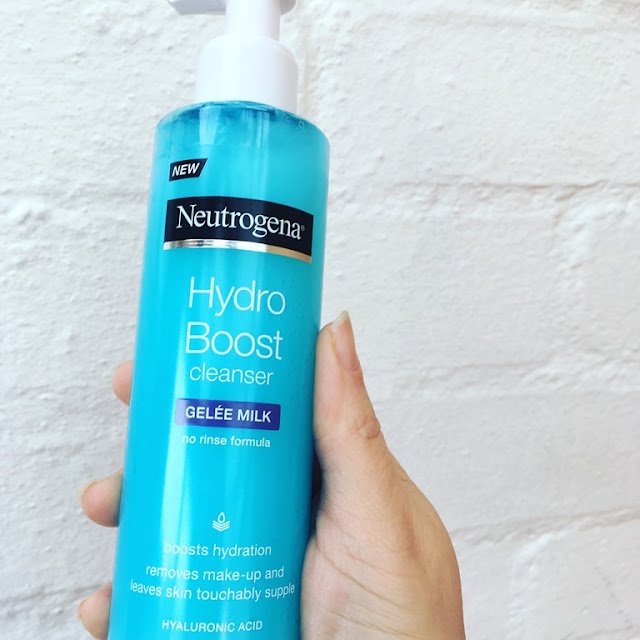 BeautySwot Neutrogena Hydro Boost Gelée Milk Cleanser Review