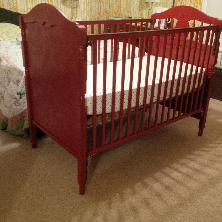 Geurs House to Home Baby Room Crib