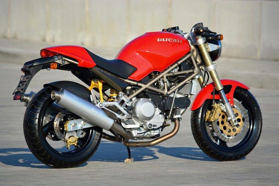 Risultati immagini per ducati monster 1993