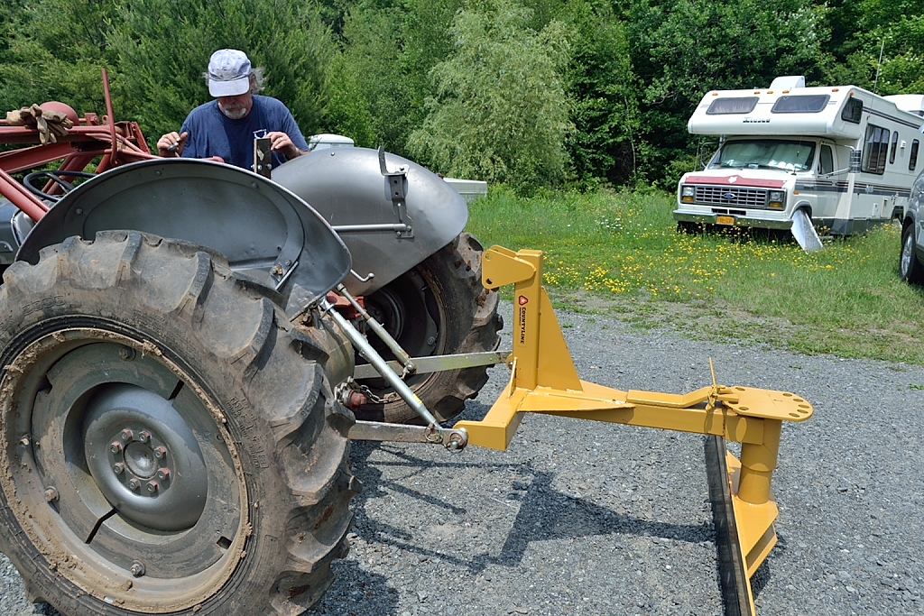 Bleecker Mountain Life Three Point Hitch