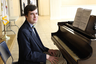 Montgomery Catholic High School Student Is Self-Taught Piano Prodigy 1