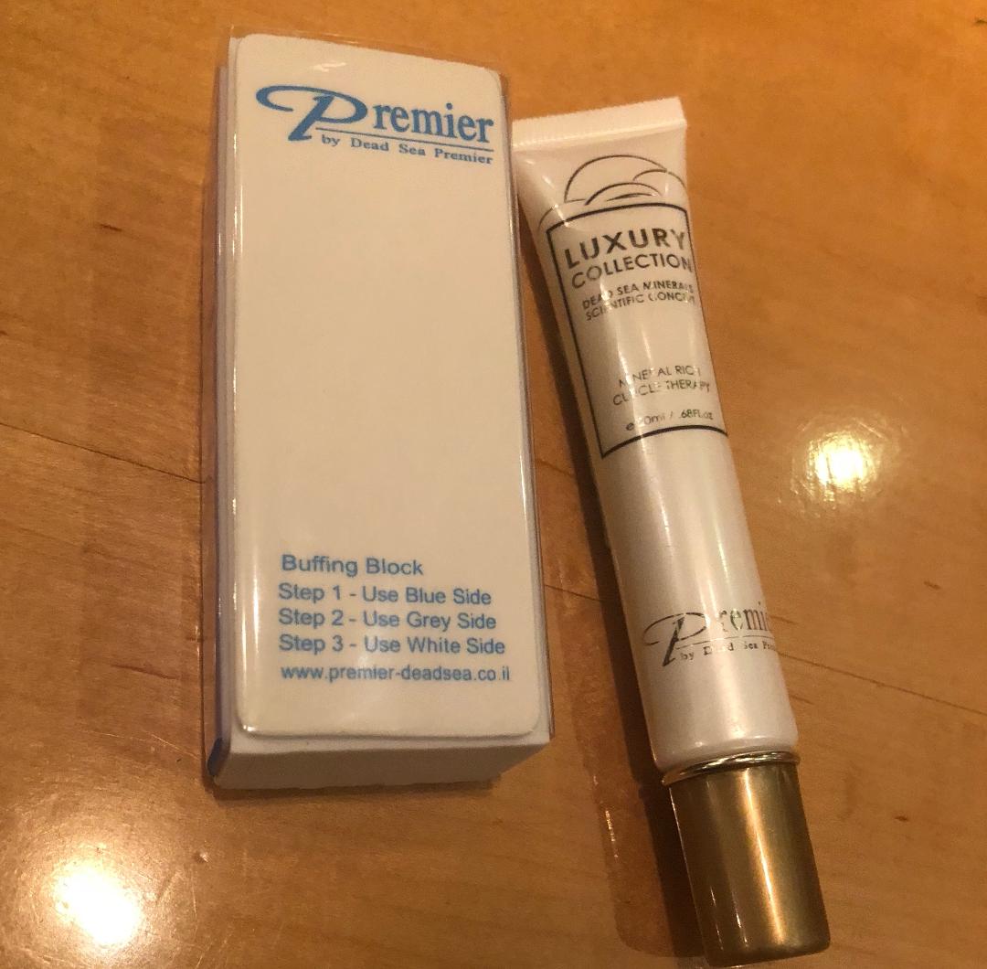 Tratamento para as unhas Premier.