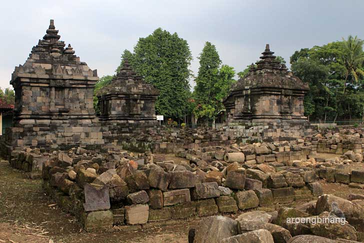 candi plaosan kidul klaten