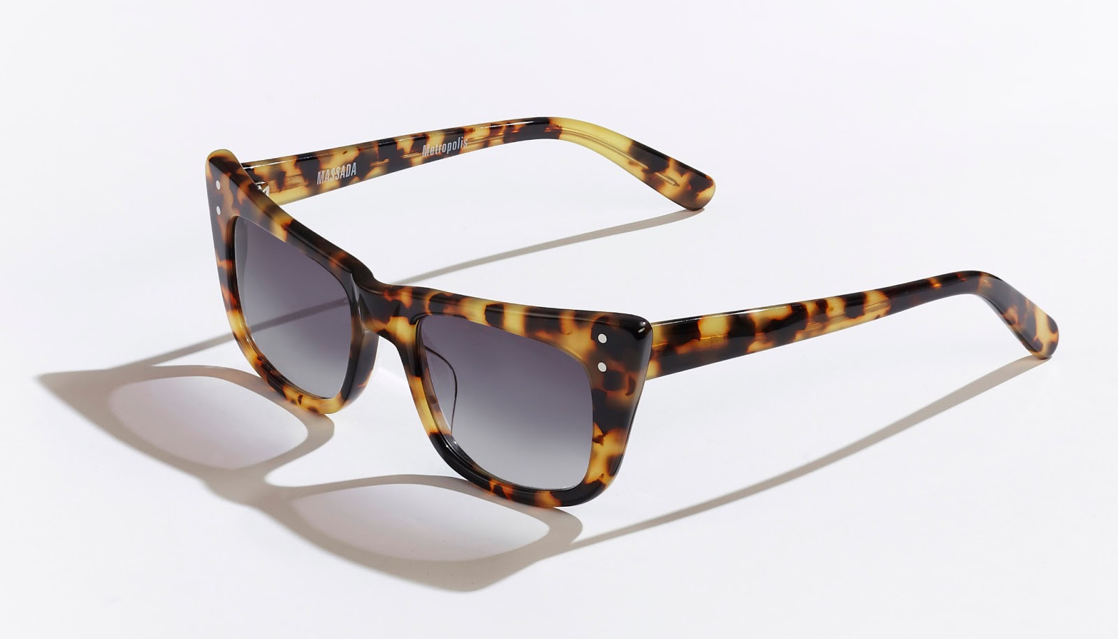 HENRI Luxury Lifestyle "Eyecatchers" of MASSADA Eyewear