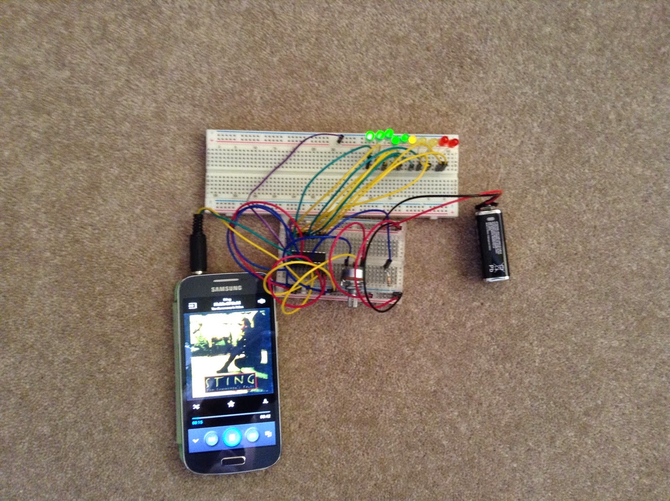 Electronics Blog.: LED Vu meter circuit using breadboard and LM3916