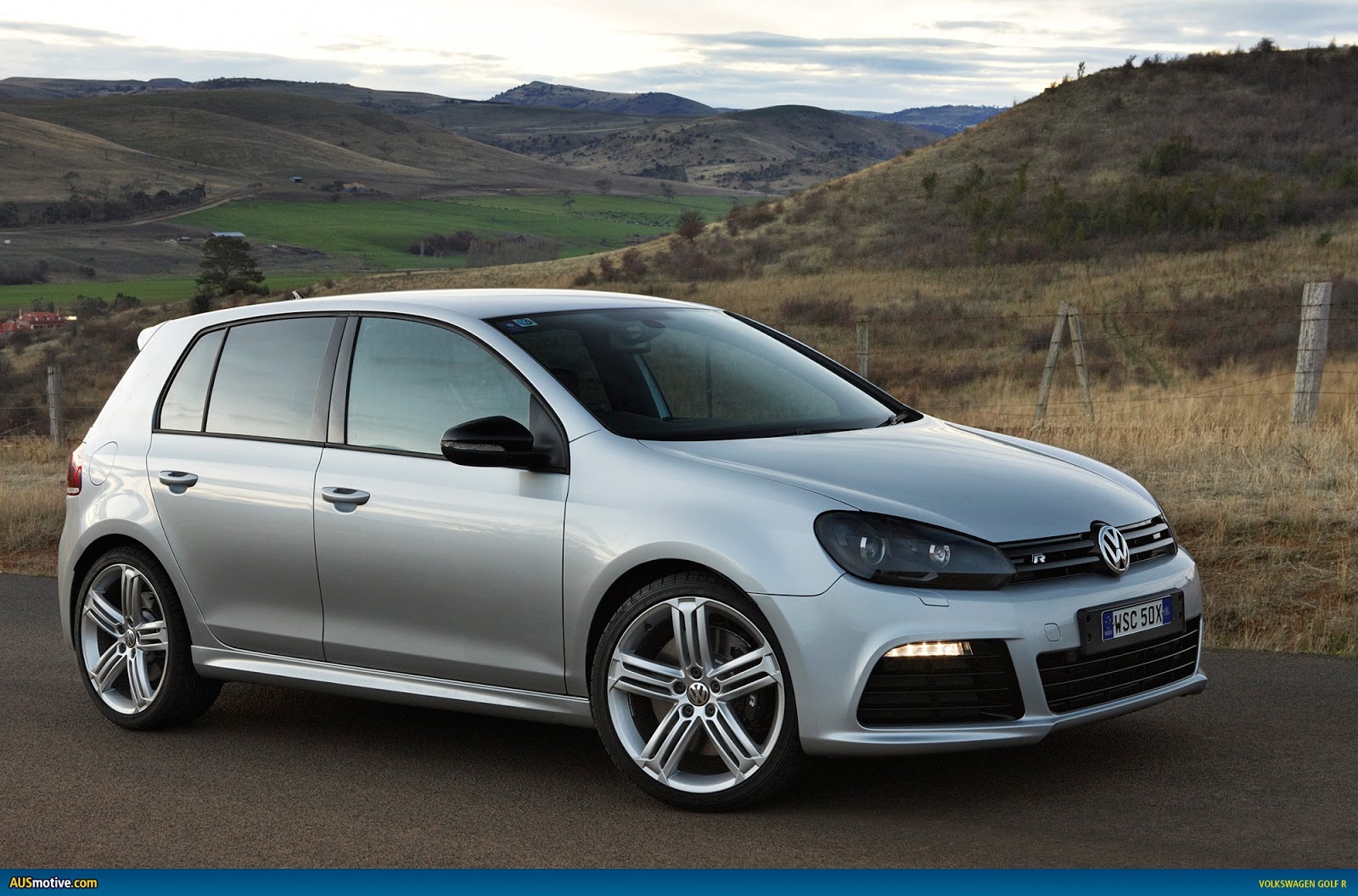 2015 Volkswagen Golf R Cars
