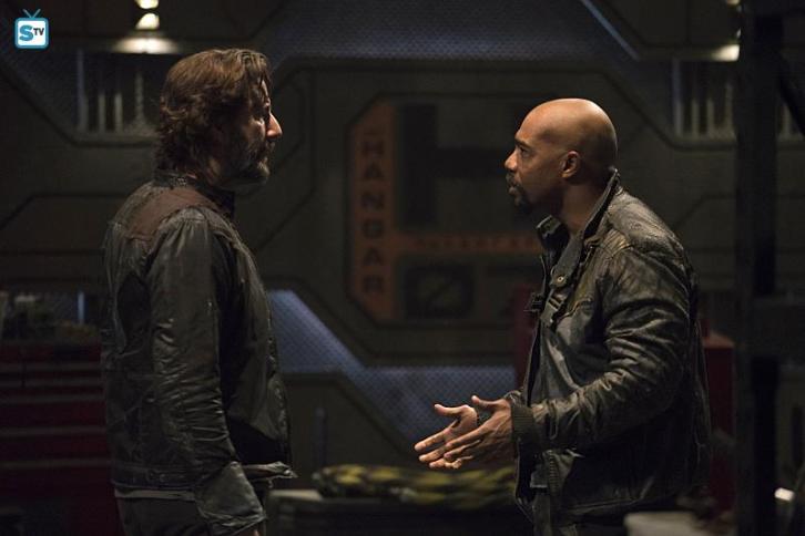 The 100 - Terms and Conditions - Review: "There are threats inside these walls"