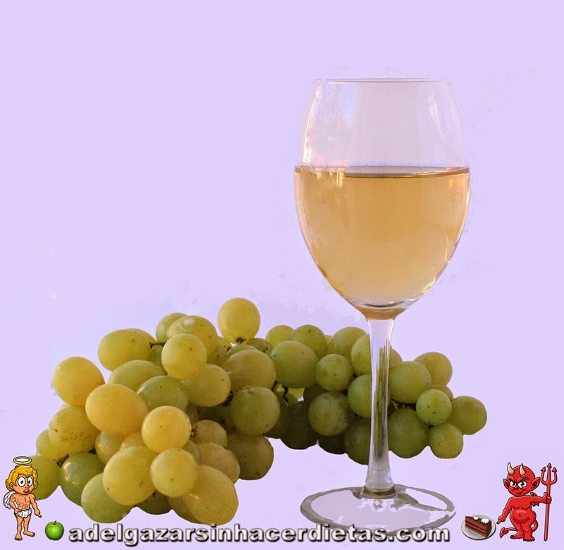 Cómo hacer vino blanco casero (moscatel italiano) de manera fácil y saludable, sin aditivos, con solo con un ingrediente: la uva, tal como se hacía antiguamente.