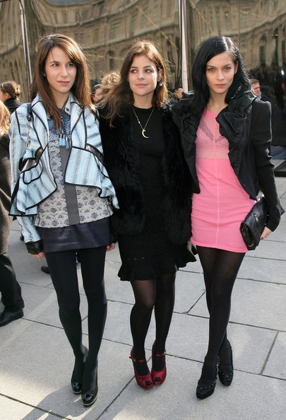 Aaah... i am doing MA ENGLISH: Paris fashion week 2011 pictures