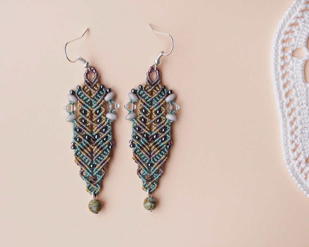 серёжки макраме. серёжки макраме. серьги в стиле бохо. Macrame macrame коралловый. серьги макраме.