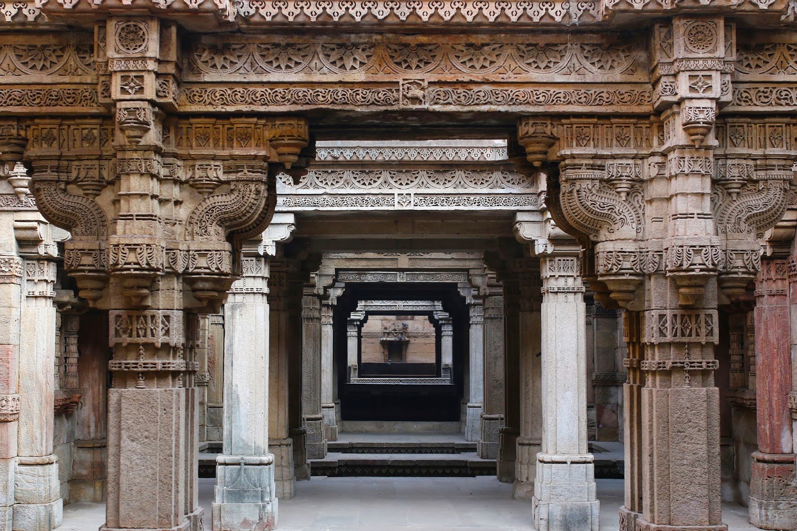 Adalaj ni vav Stepwell Ahmedabad Gujarat carvings beautiful steps travel tourism