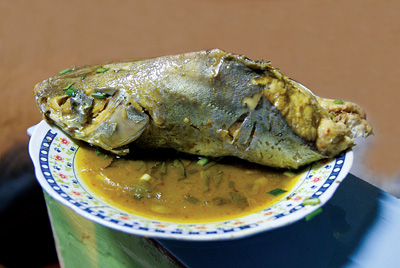 Menu Ramadan 1 Garang Asem Kepala Manyung Khas Tuban Luthfiyah Nurlaela
