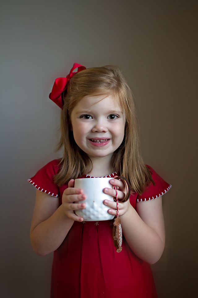 Celebrating Holiday Traditions | Gingerbread Hot Cocoa Recipe and Printable