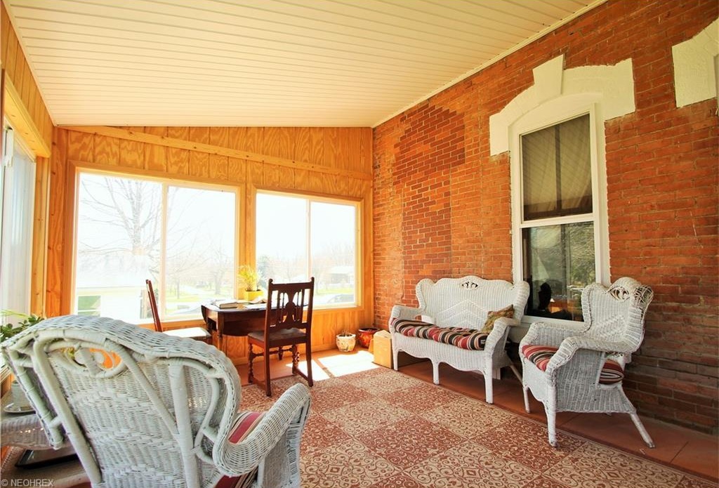 Sweet House Dreams 1871 Gothic Revival in Wadsworth, Ohio