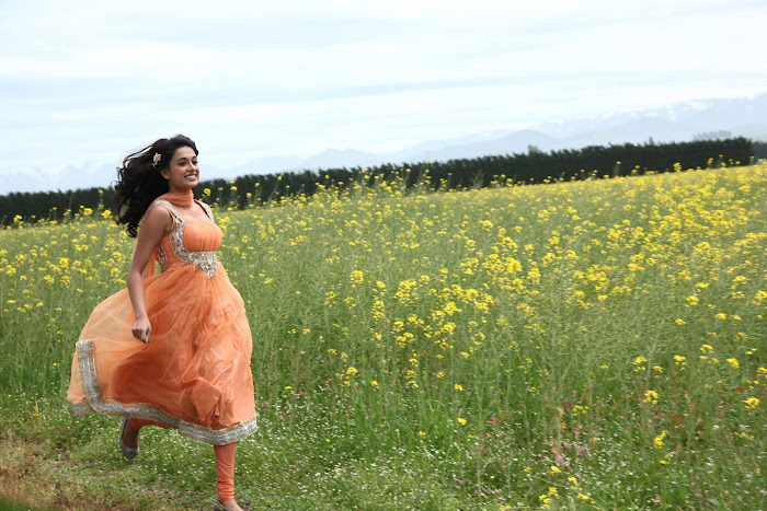 sarah jane dias spicy hq unseen pics