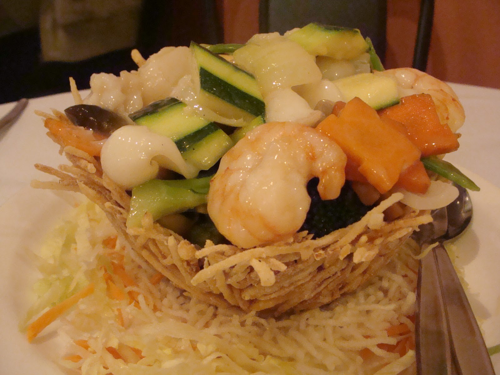 VEGETABLES SEAFOOD IN BIRD NEST