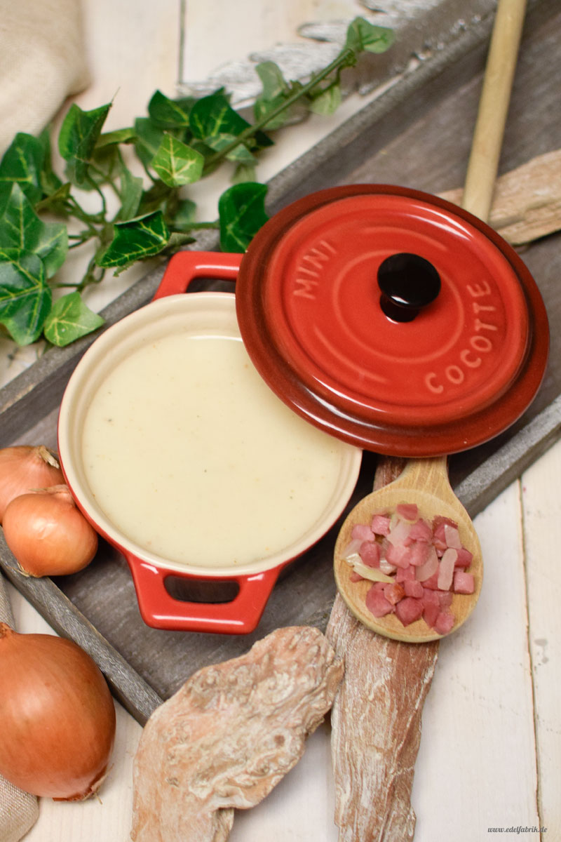 Fettarme Blumenkohlsuppe / Vegetarische, leichte Suppe / Rezept | die