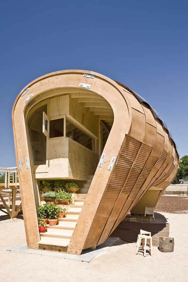 01-Advanced-Architecture-of-Catalonia-Self-Sufficient-Fab-Lab-House-Solar-House-www-designstack-co