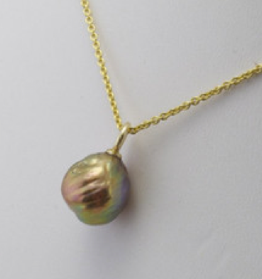 Pendants: Wading into the world of pearls
