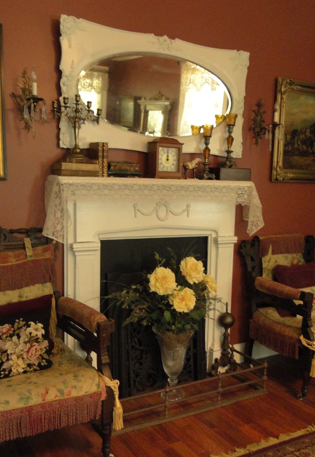 Victorian Parlor II: Autumn Decorating