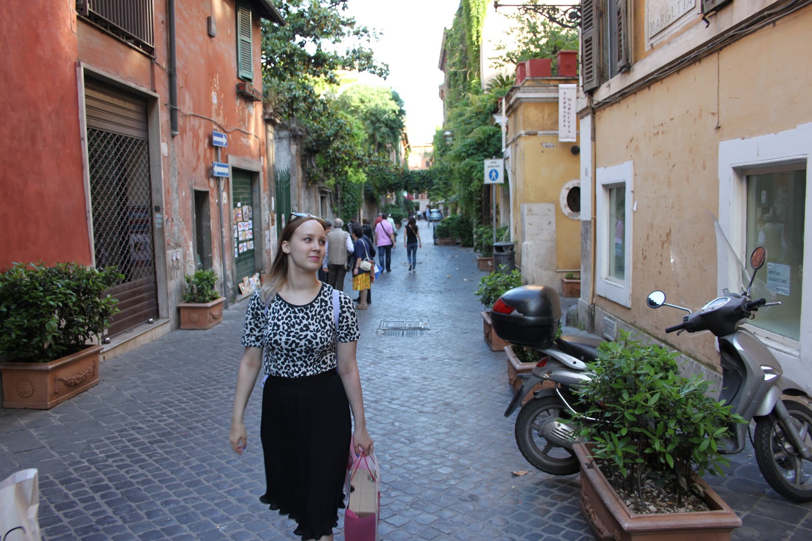 The Cinescapader Visiting Filming Locations of "Roman Holiday" (1953