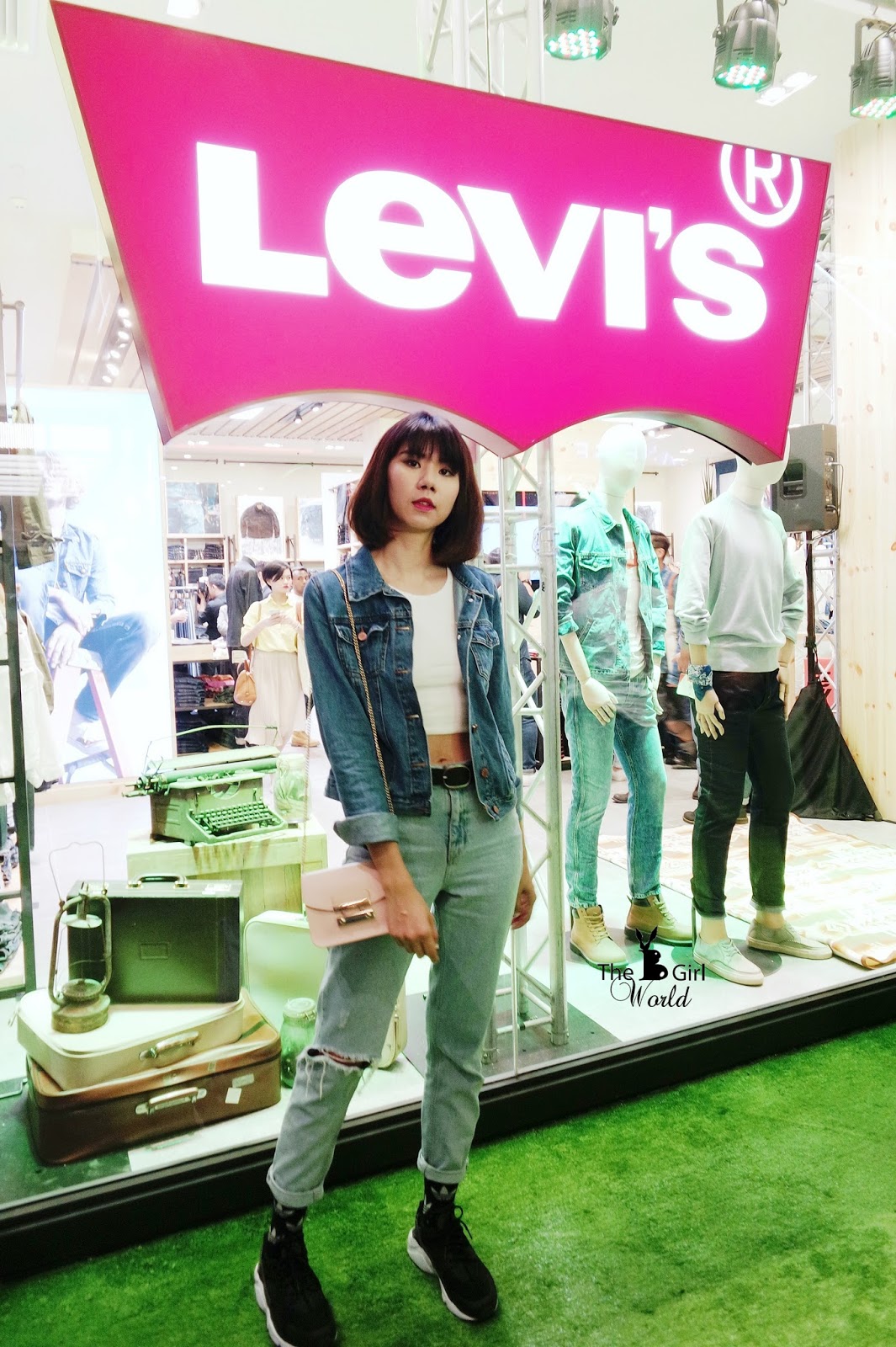 levis pavilion elite
