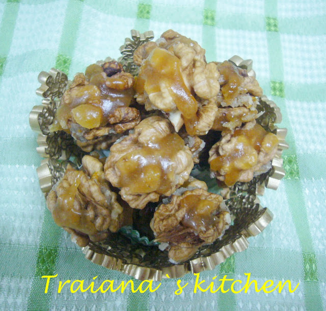 Бонбони от орехи