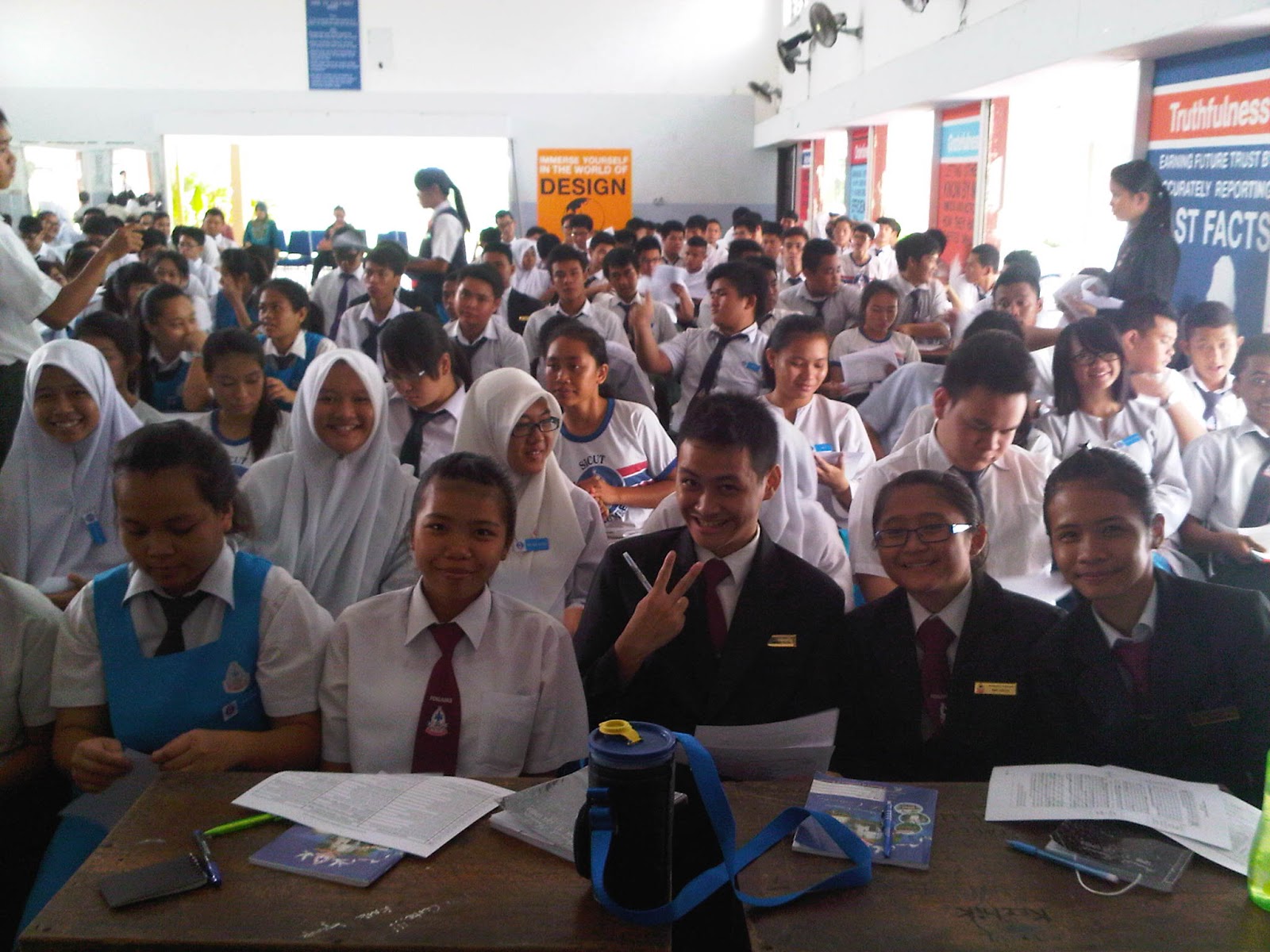 WADAH KETERAMPILAN BERBAHASA: PROGRAM JERAYAWARA BAHASA DI SMK ST