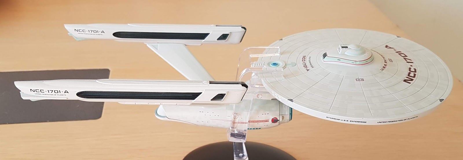 Some Kind of Star Trek The AGame? Eaglemoss' XL Movie Enterprise
