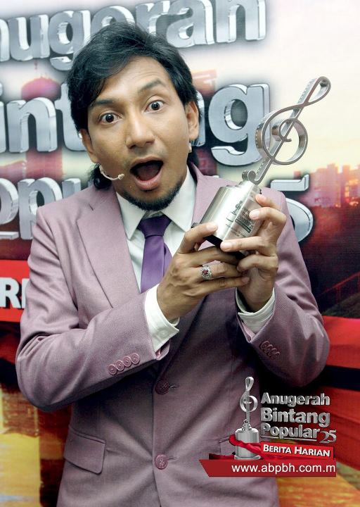 Zizan Razak Enggan Masuk Campur Masalah Dira ~ Life in The Fab Lame!