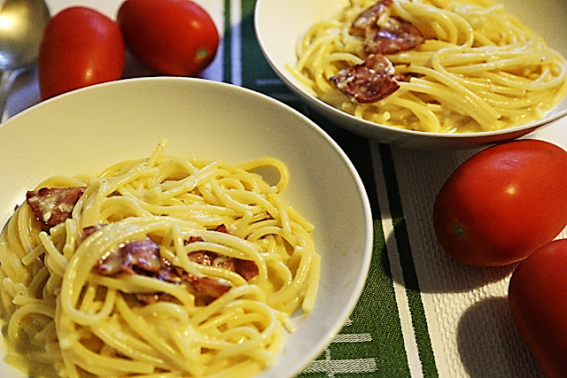 Спагетти карбонара рецепт пармезан гранд подано пекорино романо козий сыр