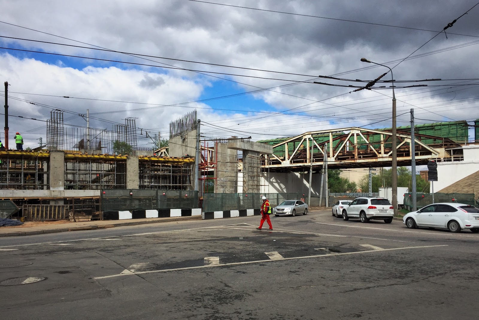 окружная ботанический. окружная ботанический. строящаяся платформа между тимирязевской и окружной. окружная ботанический. большая академическая 65.