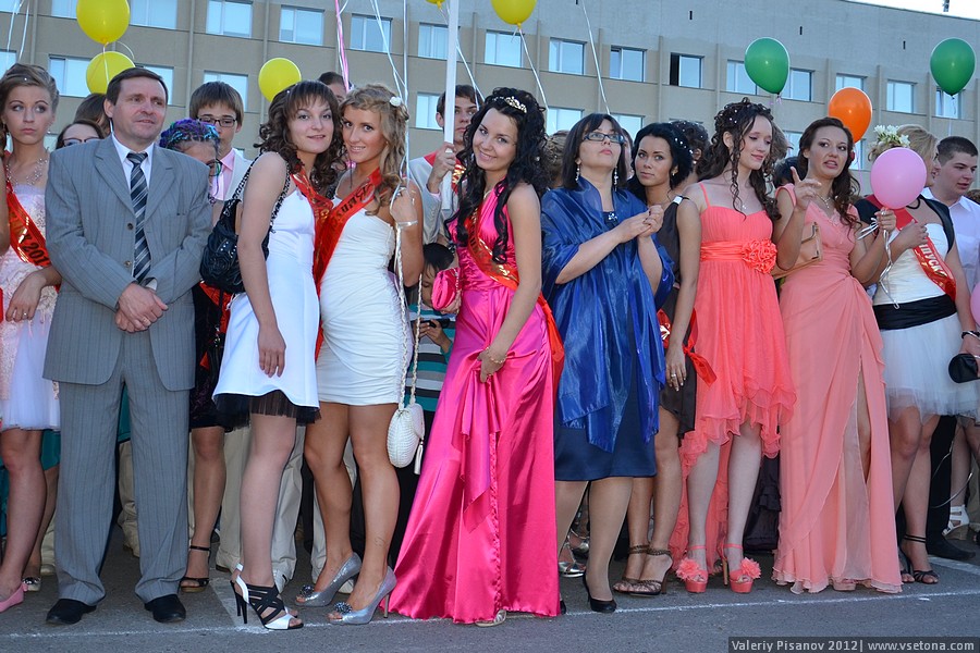выпуск 2014. отмечаем выпускной 2009 школа 2 на. жигулевск выпускники 2001. выпускной бал в школе. выпускники школы 2015.