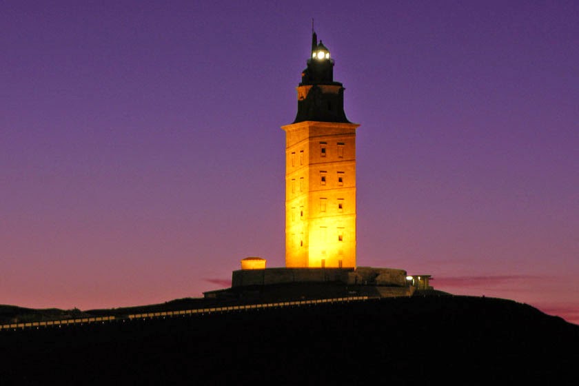 Beautiful Lighthouses around the World Beautiful Lighthouses around the World - Tower of Hercules, Spain