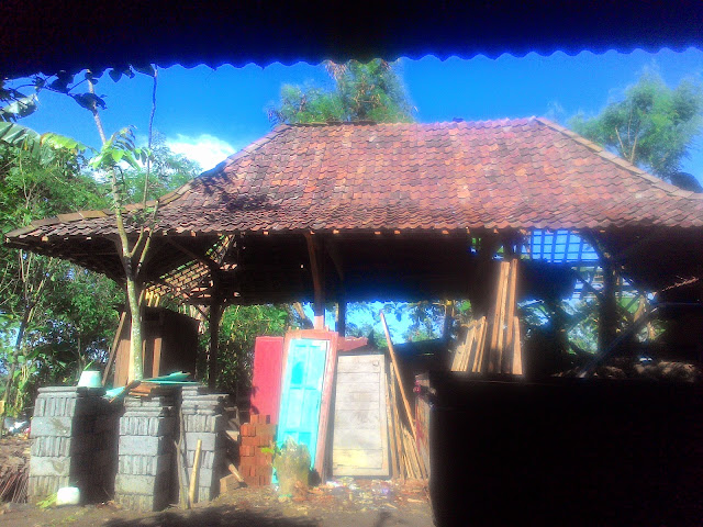 Rumah Limasan jati soko 12 cm | RUMAH LIMASAN DAN RUMAH JOGLO