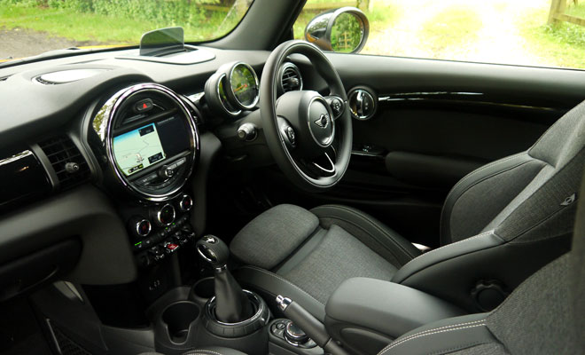 F56 Mini Cooper interior